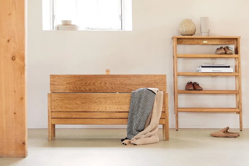 Design Icon : A Line Storage Bench 111