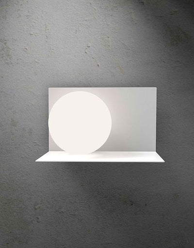 Balance wall light