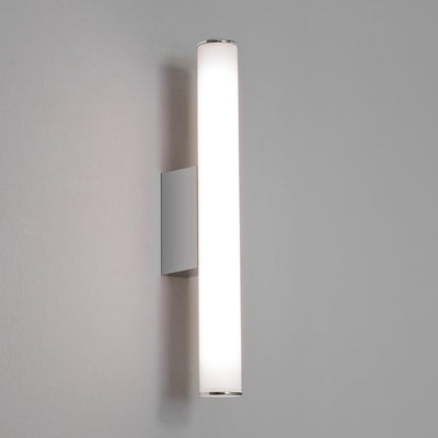 Dio bathroom wall light