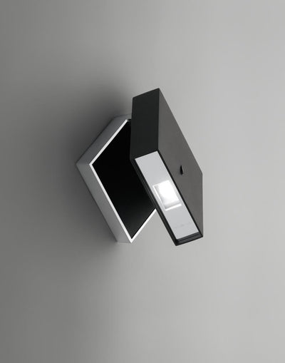 Alpha wall light