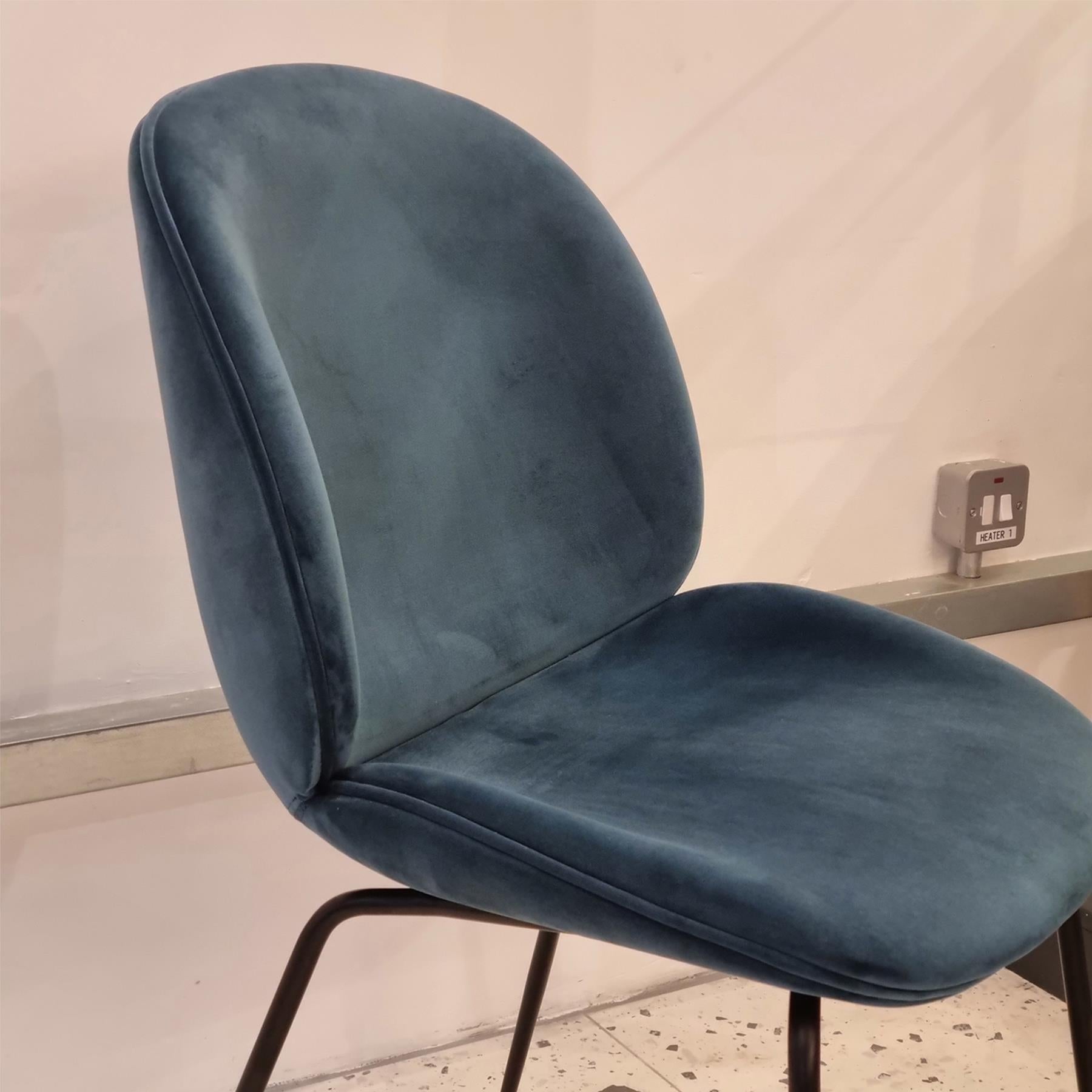 Gubi dandy velvet online