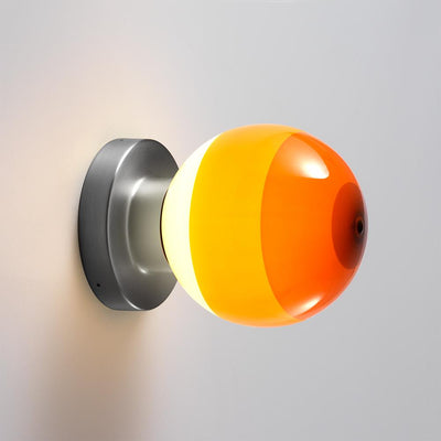 Dipping wall light