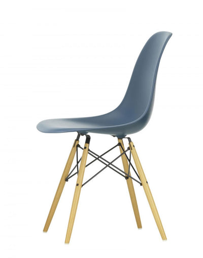 Eames DSW plastic side chair