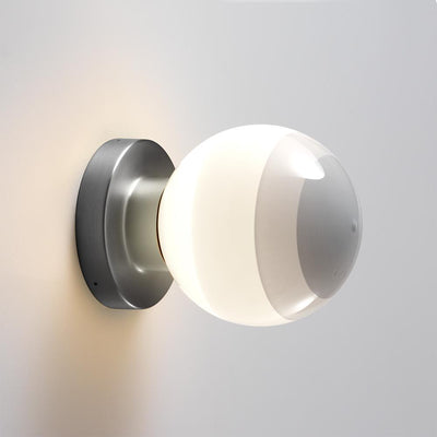 Dipping wall light