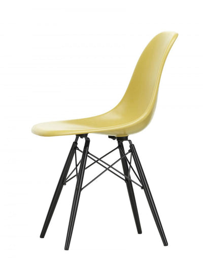 Eames DSW fibreglass side chair