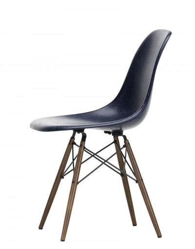 Eames DSW fibreglass side chair