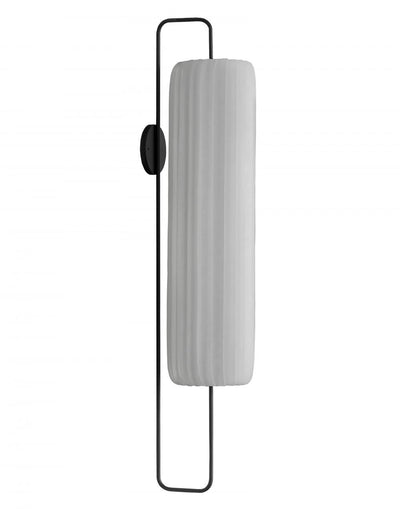 TR37 wall light