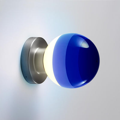 Dipping wall light