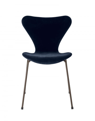 Fritz Hansen Series 7 Chair - Velvet Edition