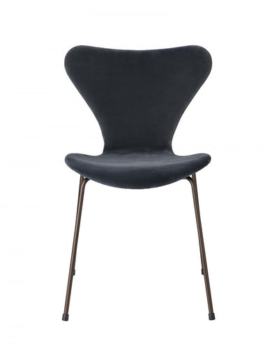 Fritz Hansen Series 7 Chair - Velvet Edition