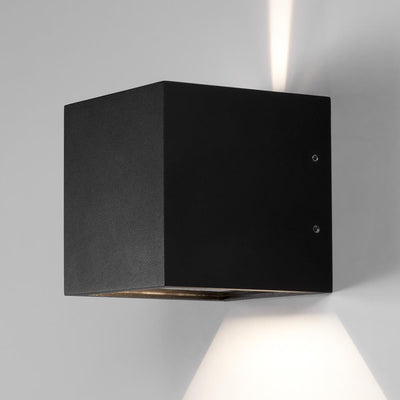 Cube wall light - LED by Light-Point