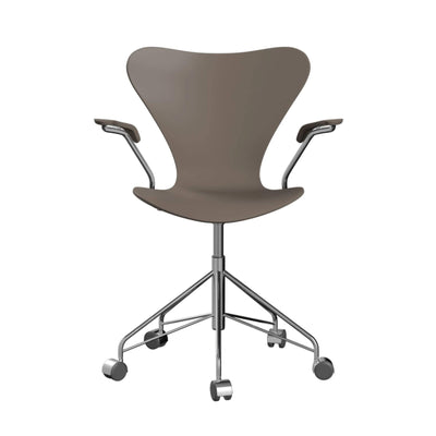 Fritz Hansen Series 7 Swivel Armchair