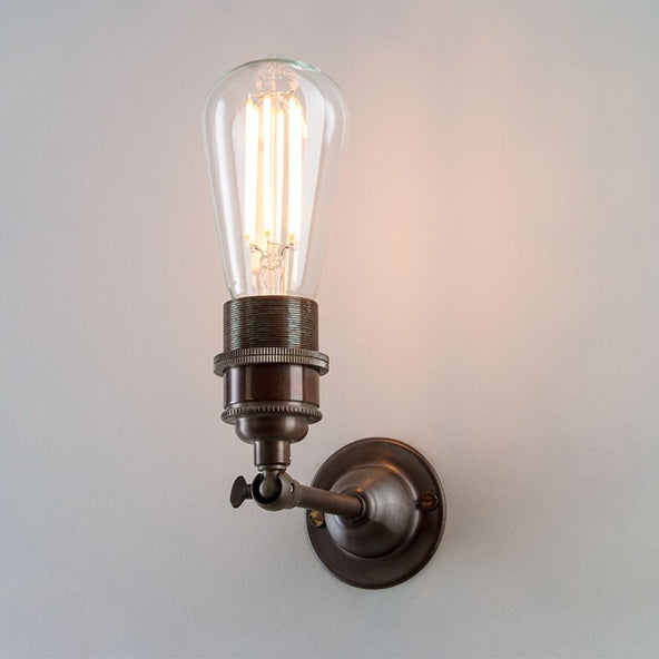 Old School Electric Industrial wall light - Antique brass (Mullan)