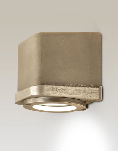 Sizz exterior wall light