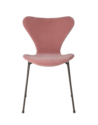 Fritz Hansen Series 7 Chair - Velvet Edition