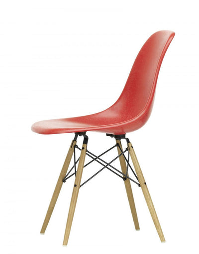 Eames DSW fibreglass side chair